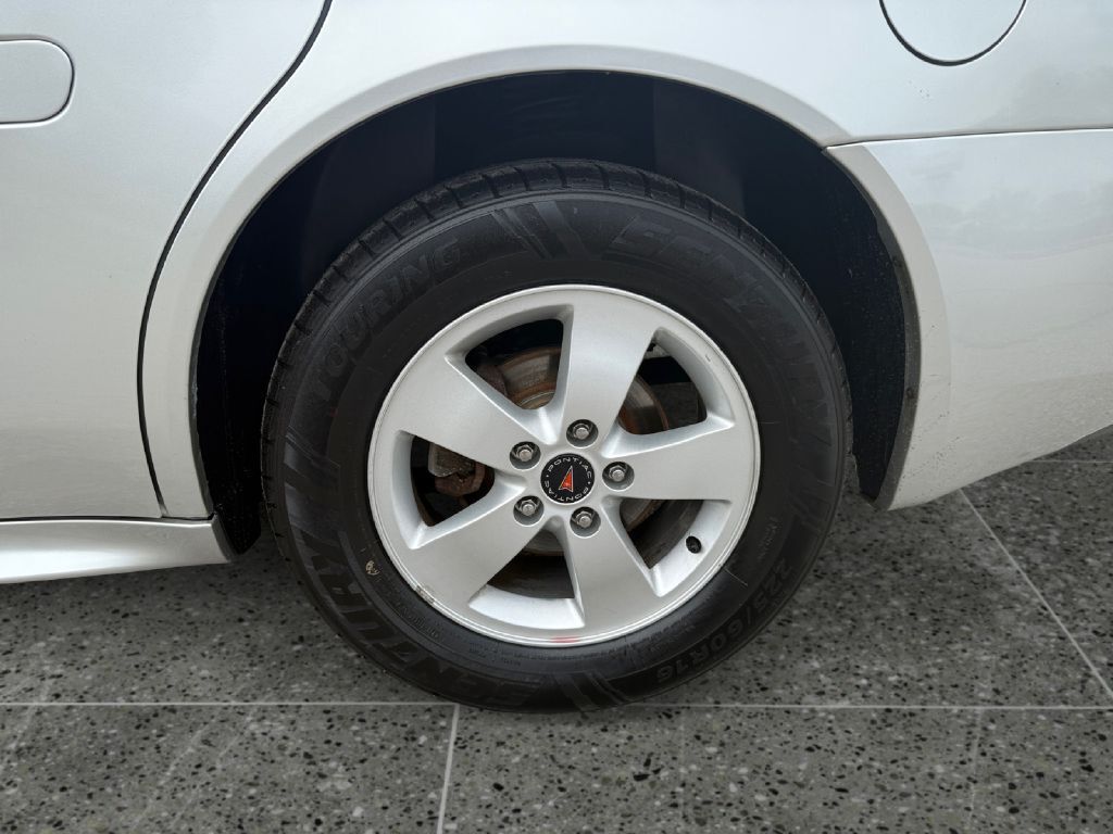 2005 PONTIAC GRAND PRIX GT Toledo OH