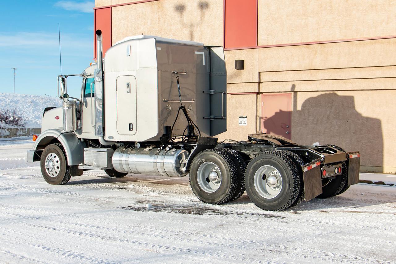 2005 Peterbilt 378 TA Sleeper Tractor Red Deer AB