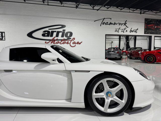 2005 Porsche Carrera GT chassis #1080/1270, PTS Carrara White paint, CXX options AND MUCH MORE!! Fort Lauderdale FL