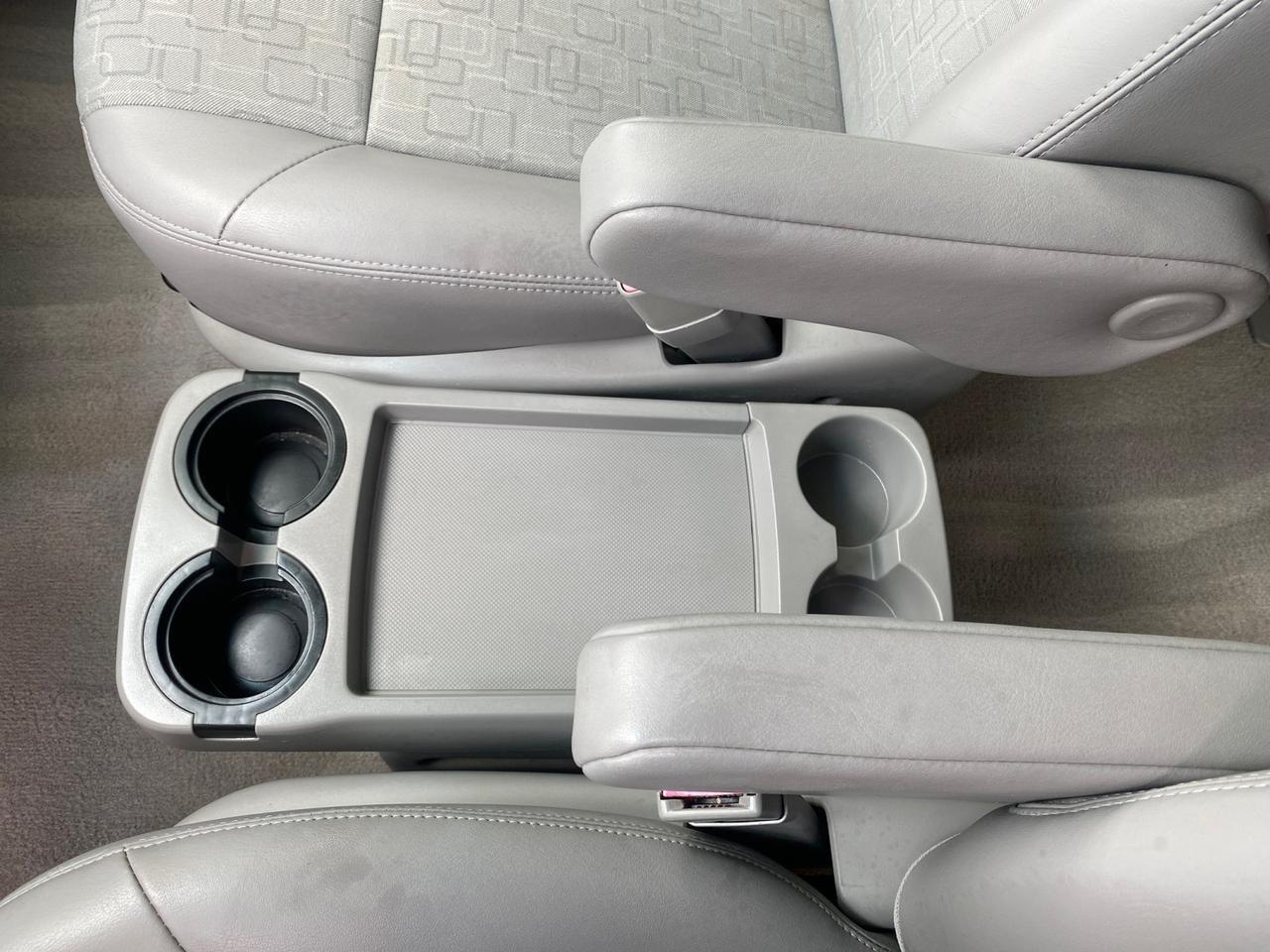 2005 Saturn Relay Relay 2 VAN LOW MILES 64,057 1 OWNER Pompano Beach FL