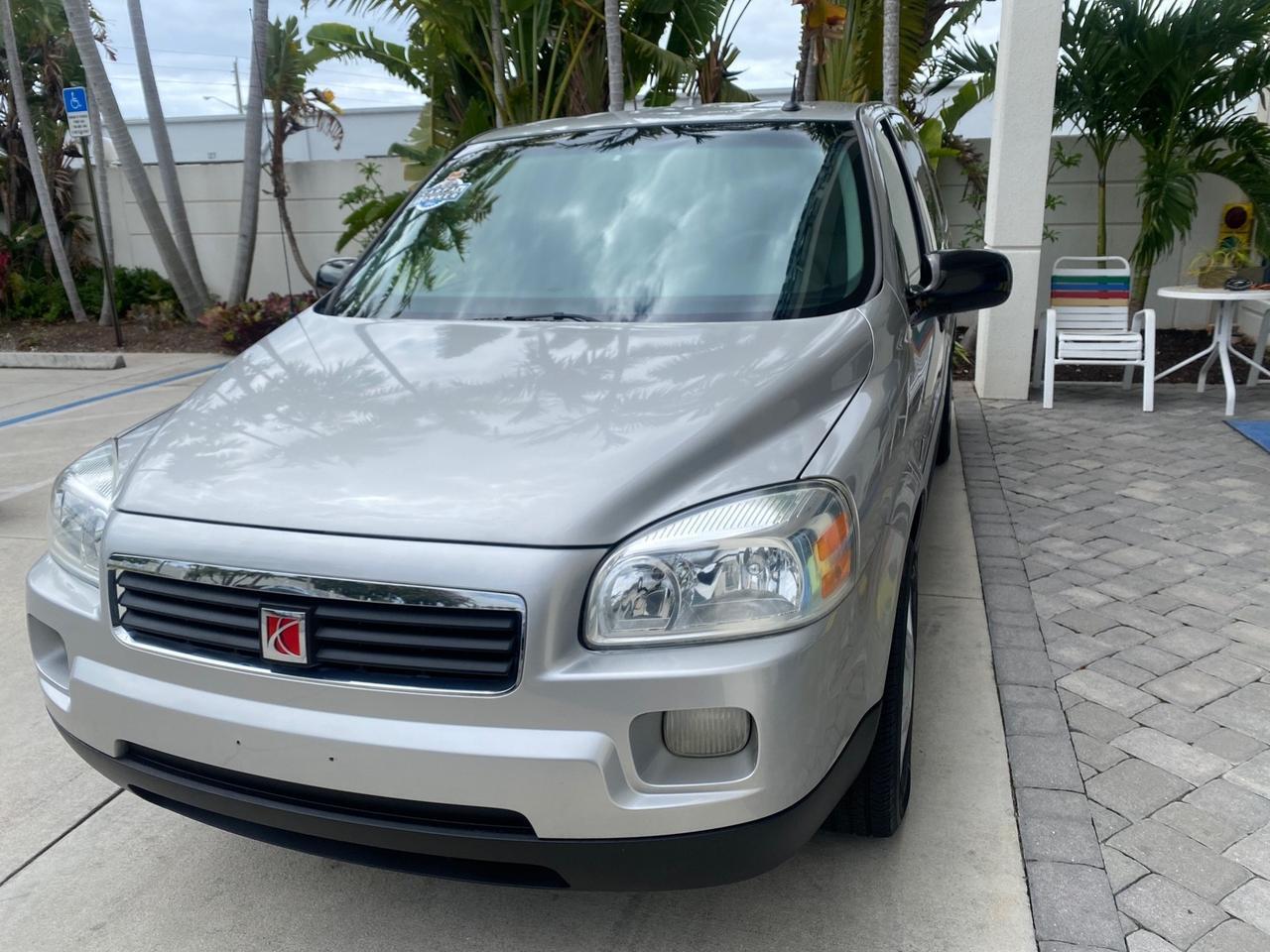 2005 Saturn Relay Relay 2 VAN LOW MILES 64,057 1 OWNER Pompano Beach FL