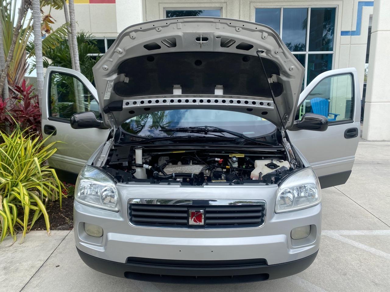 2005 Saturn Relay Relay 2 VAN LOW MILES 64,057 1 OWNER Pompano Beach FL