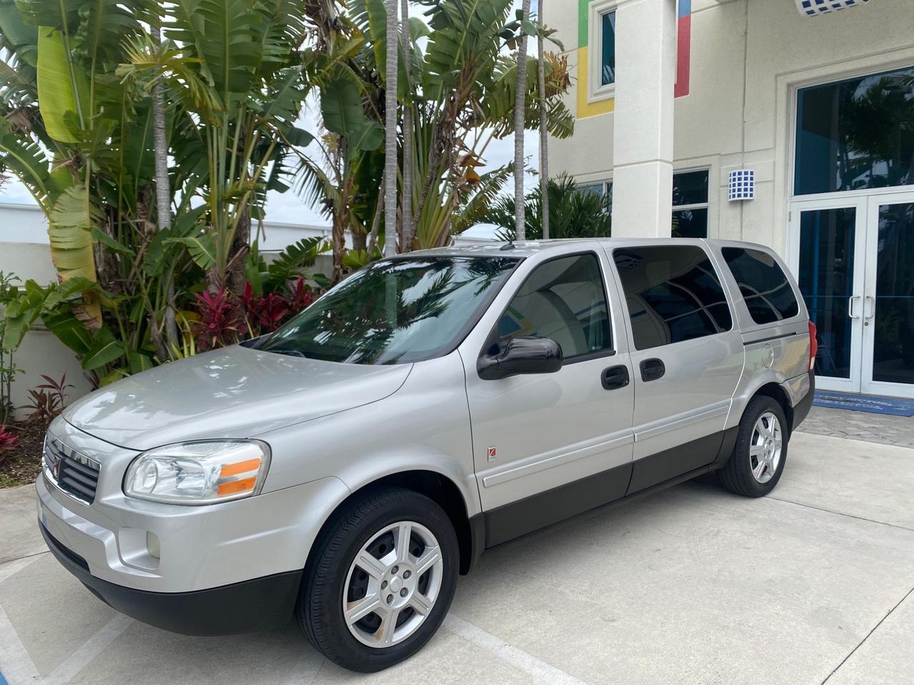 2005 Saturn Relay Relay 2 VAN LOW MILES 64,057 1 OWNER Pompano Beach FL
