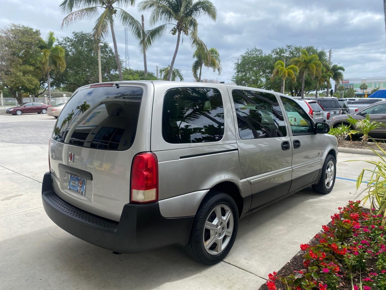 2005 Saturn Relay Relay 2 VAN LOW MILES 64,057 1 OWNER Pompano Beach FL