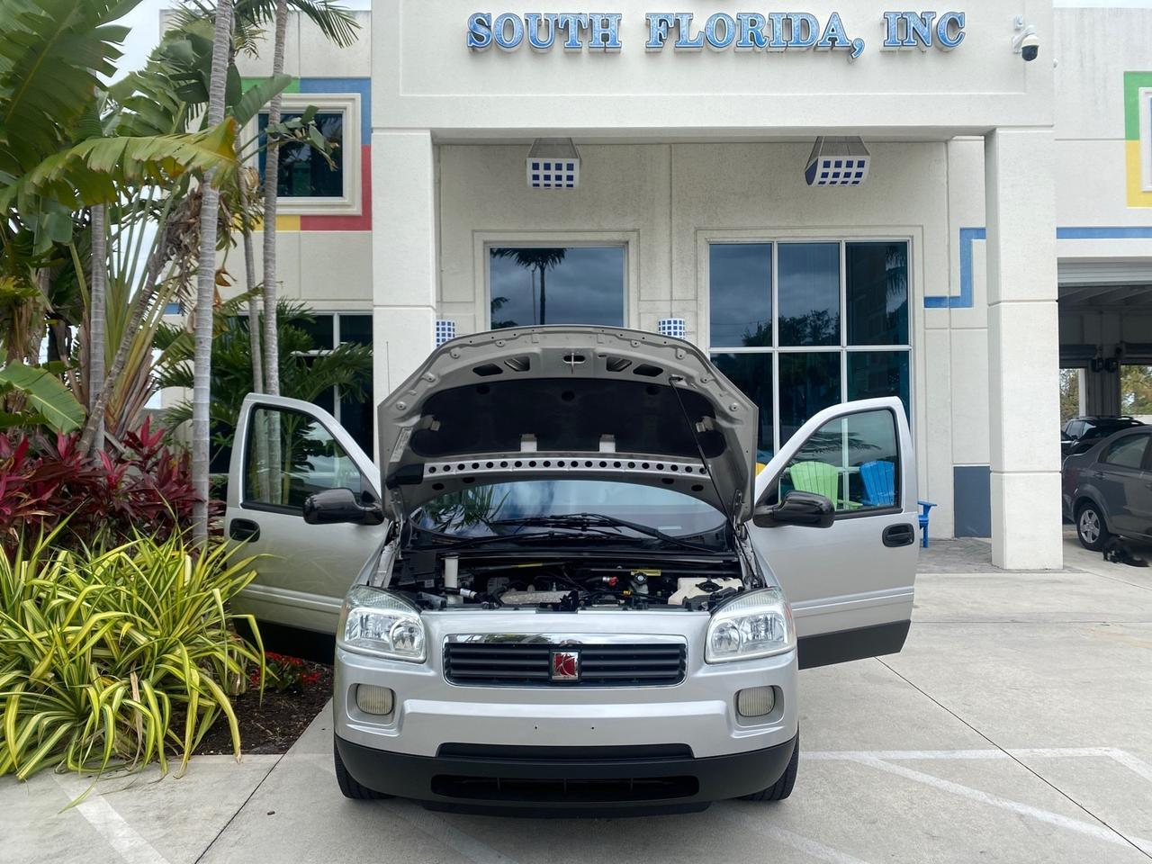 2005 Saturn Relay Relay 2 VAN LOW MILES 64,057 1 OWNER Pompano Beach FL