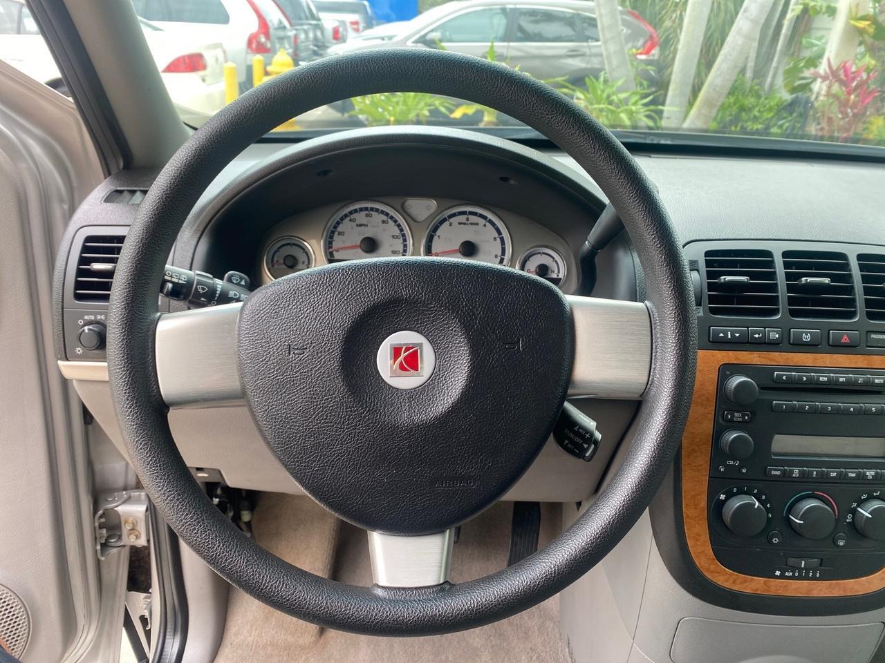 2005 Saturn Relay Relay 2 VAN LOW MILES 64,057 1 OWNER Pompano Beach FL