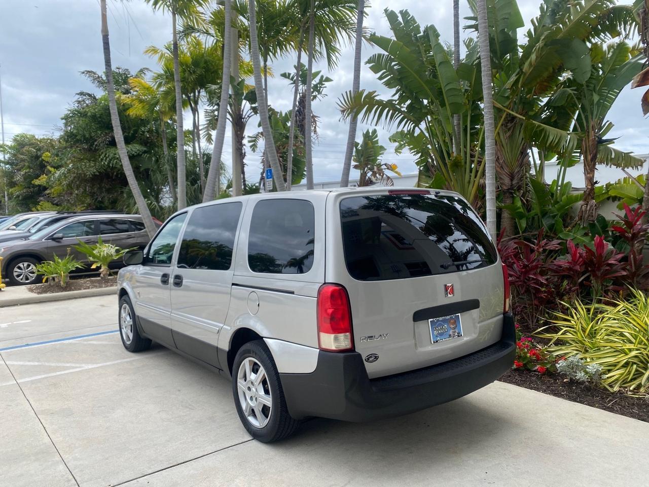 2005 Saturn Relay Relay 2 VAN LOW MILES 64,057 1 OWNER Pompano Beach FL
