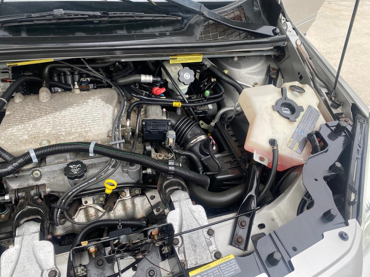2005 Saturn Relay Relay 2 VAN LOW MILES 64,057 1 OWNER Pompano Beach FL