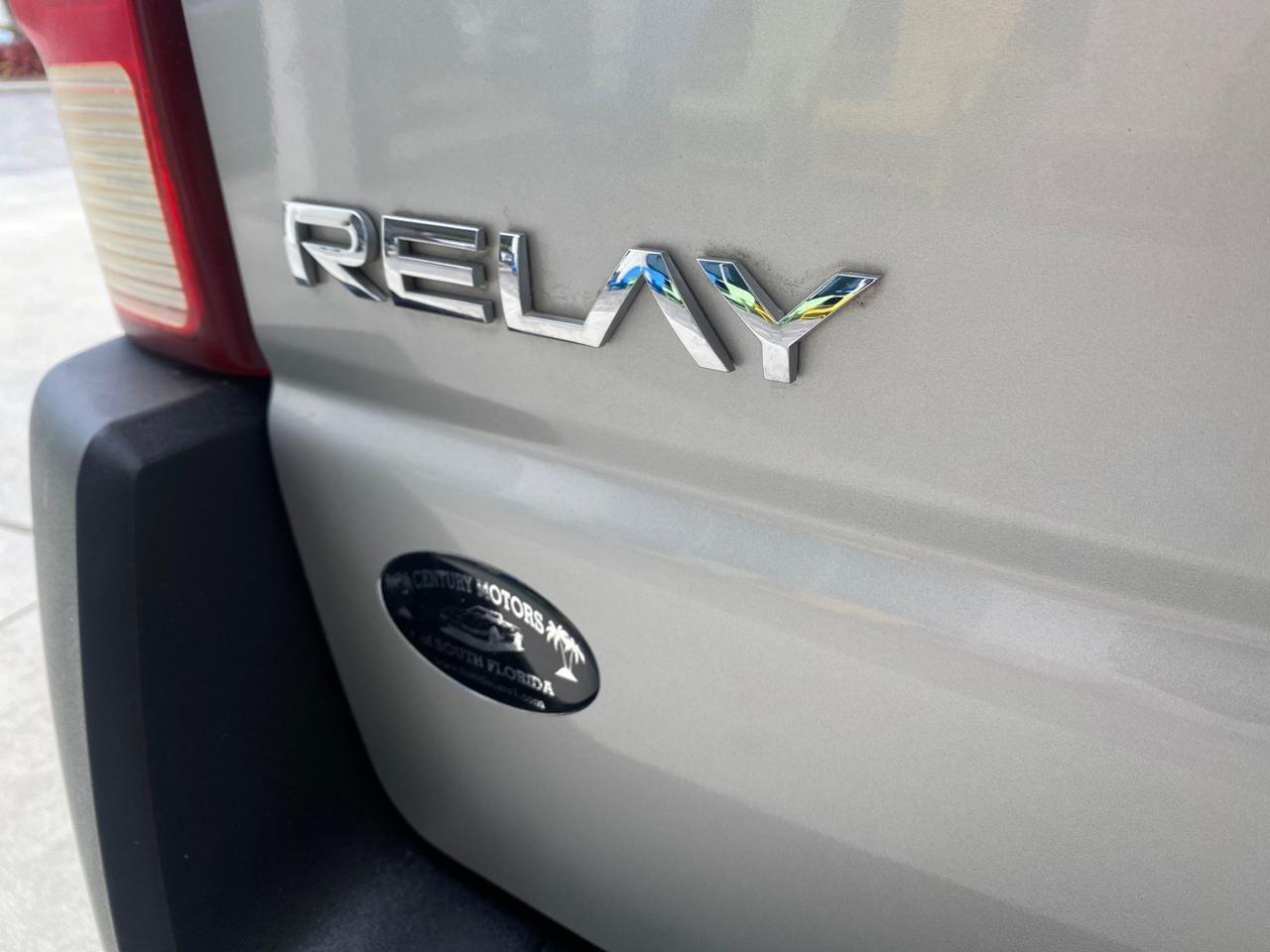 2005 Saturn Relay Relay 2 VAN LOW MILES 64,057 1 OWNER Pompano Beach FL