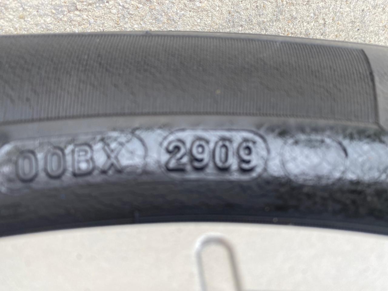 2005 Saturn Relay Relay 2 VAN LOW MILES 64,057 1 OWNER Pompano Beach FL