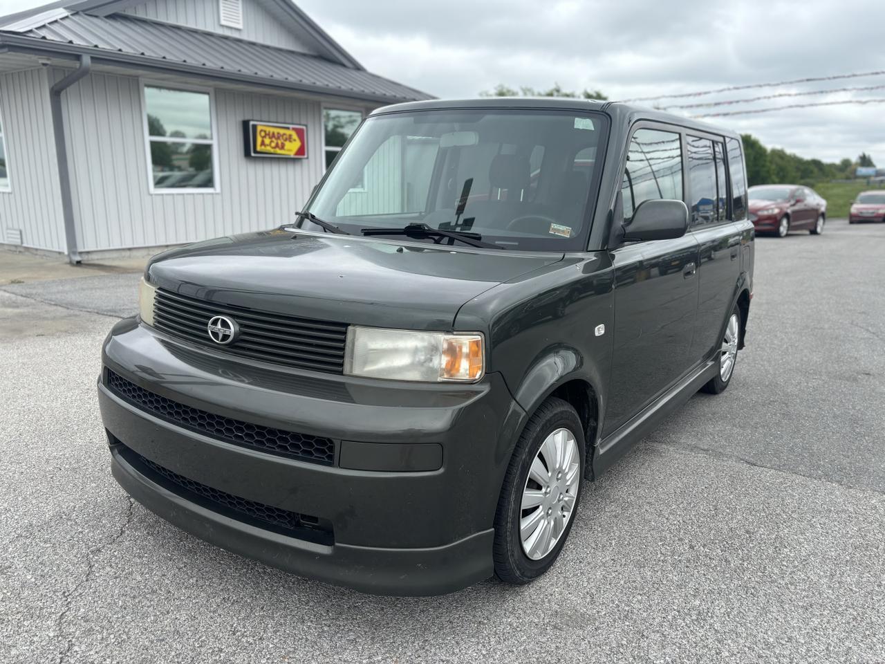 2005 Scion xB Hatchback 4D