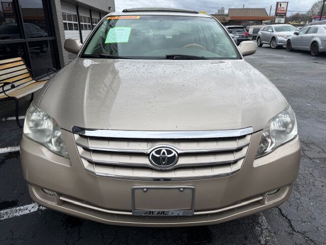 2005 TOYOTA AVALON Limited Greensboro NC