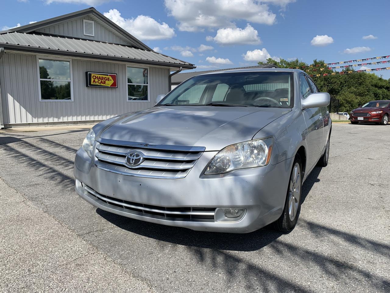 2005 Toyota Avalon Limited Sedan 4D Aurora MO
