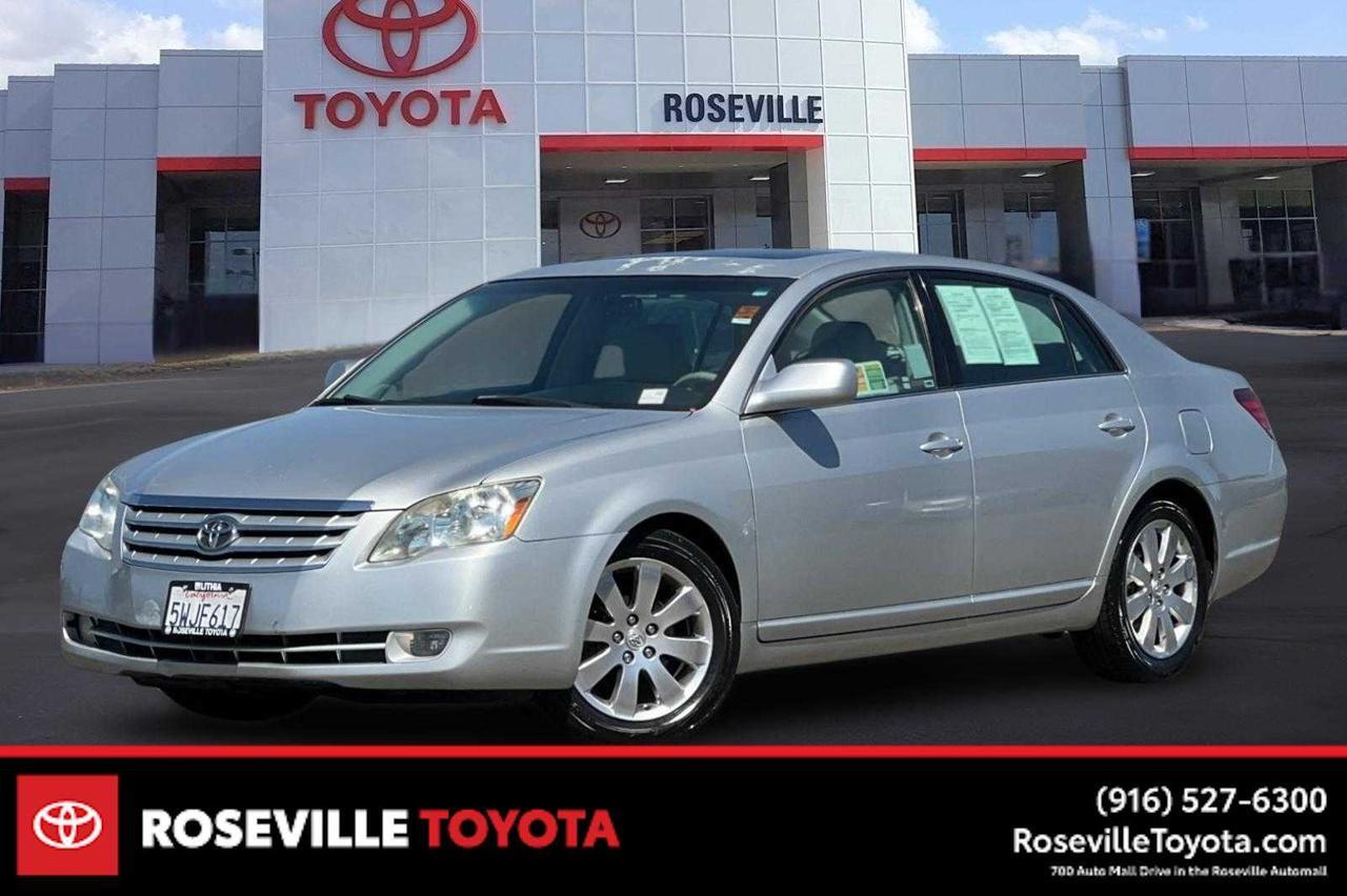 2005 Toyota Avalon XLS