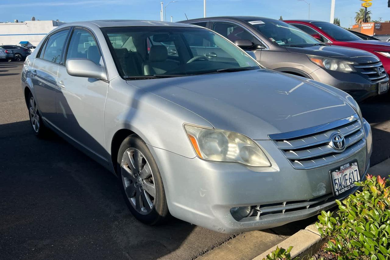 2005 Toyota Avalon XLS
