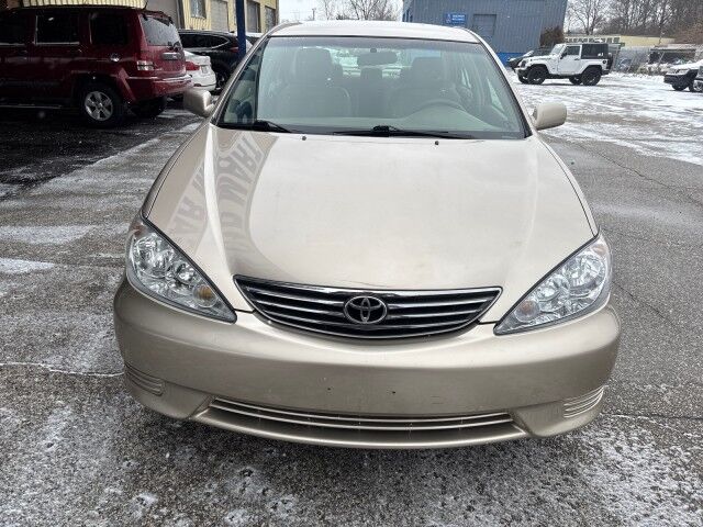 2005 Toyota Camry LE Cleveland OH