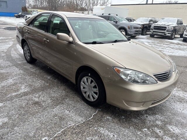 2005 Toyota Camry LE Cleveland OH