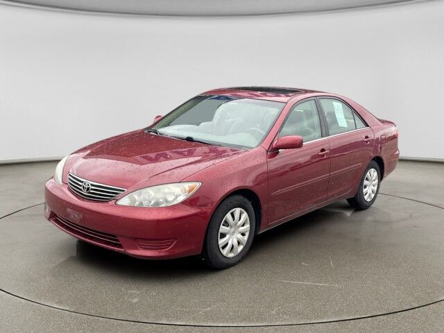 2005 Toyota Camry LE