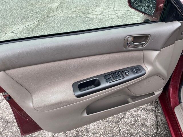 2005 Toyota Camry LE Cleveland OH