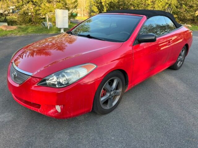 2005 Toyota Camry Solara SE