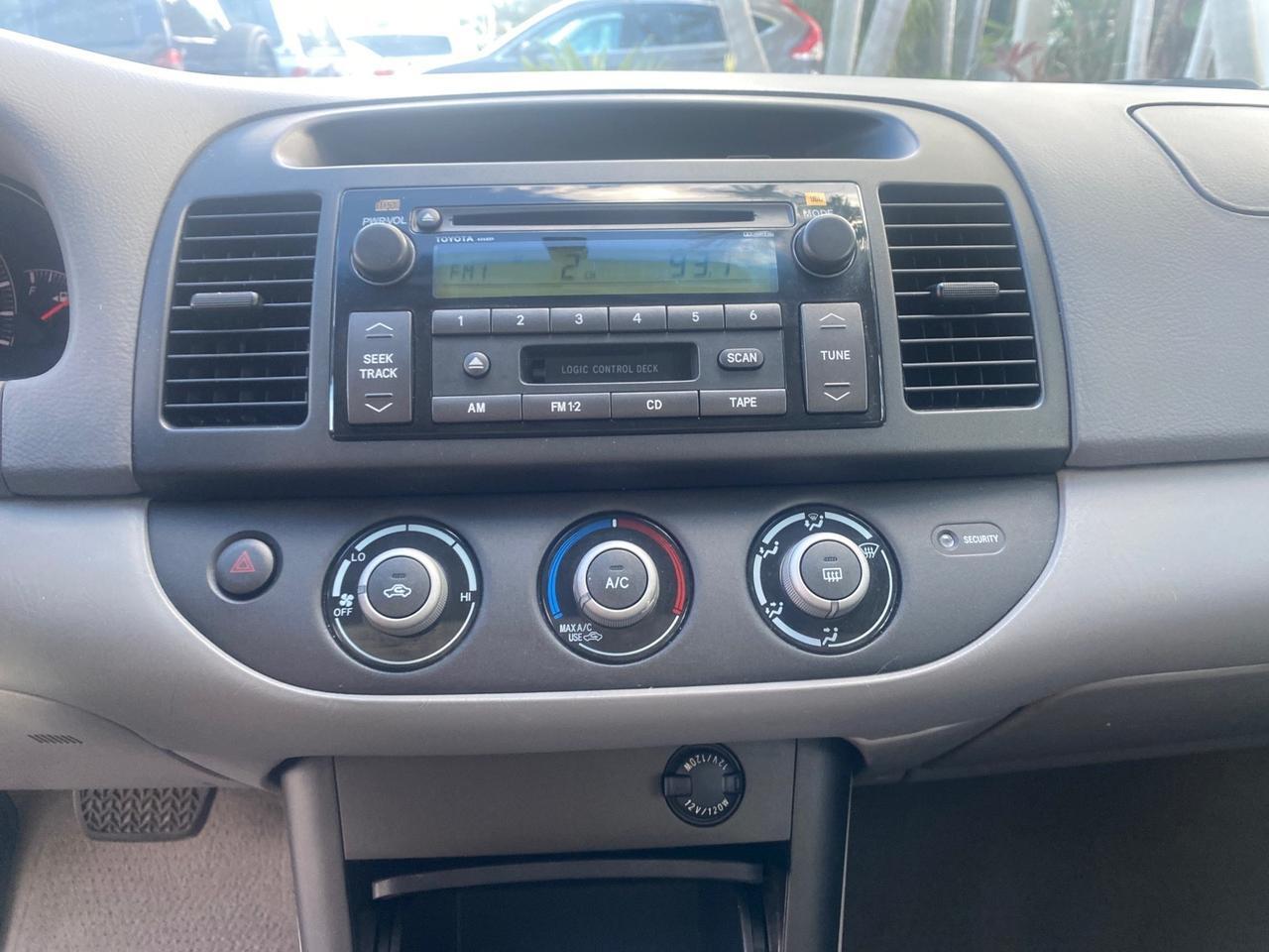 2005 Toyota Camry XLE LOW MILES 68,563 1 OWNER Pompano Beach FL