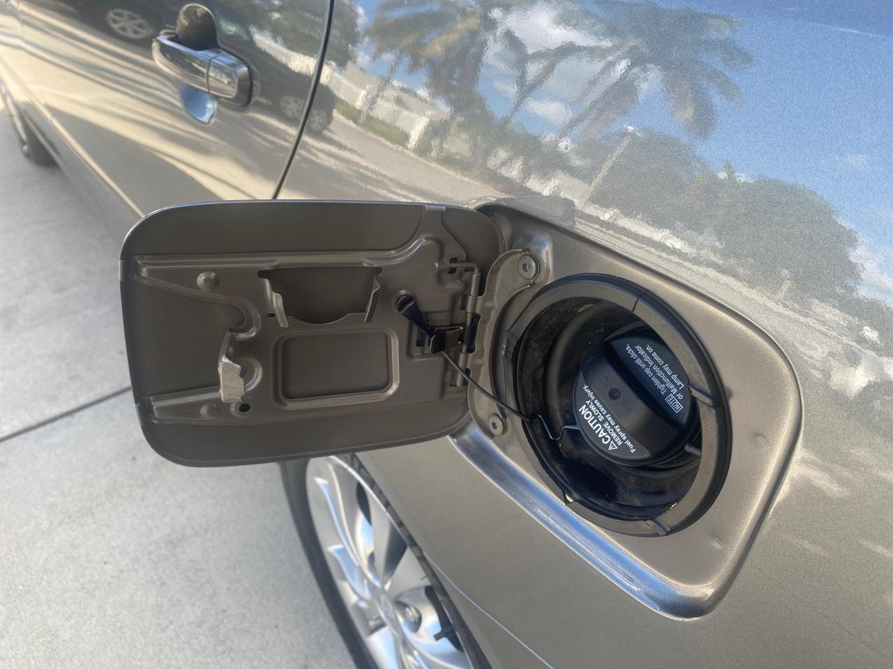 2005 Toyota Camry XLE LOW MILES 68,563 1 OWNER Pompano Beach FL