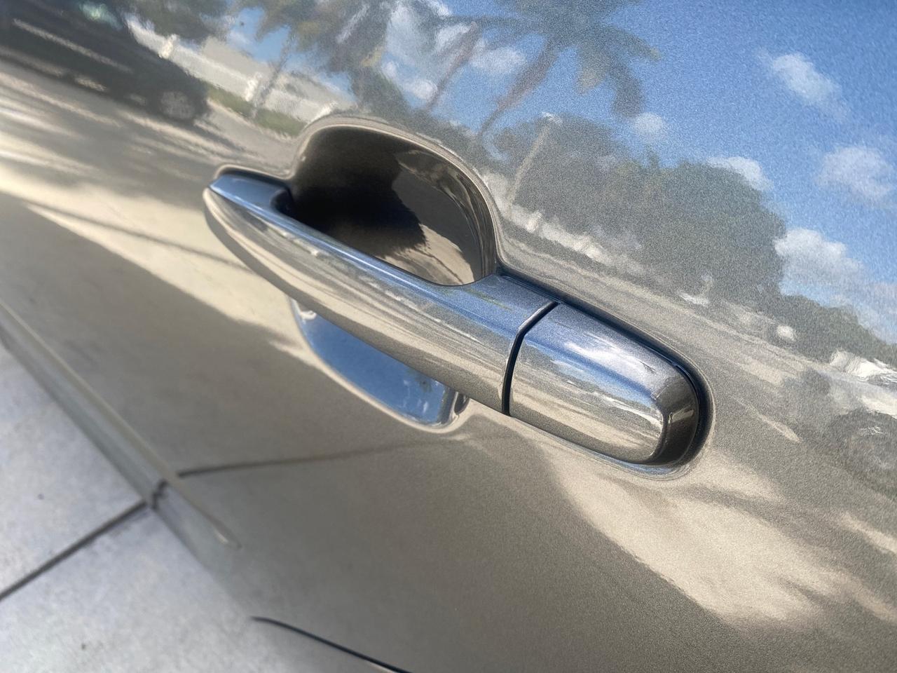 2005 Toyota Camry XLE LOW MILES 68,563 1 OWNER Pompano Beach FL