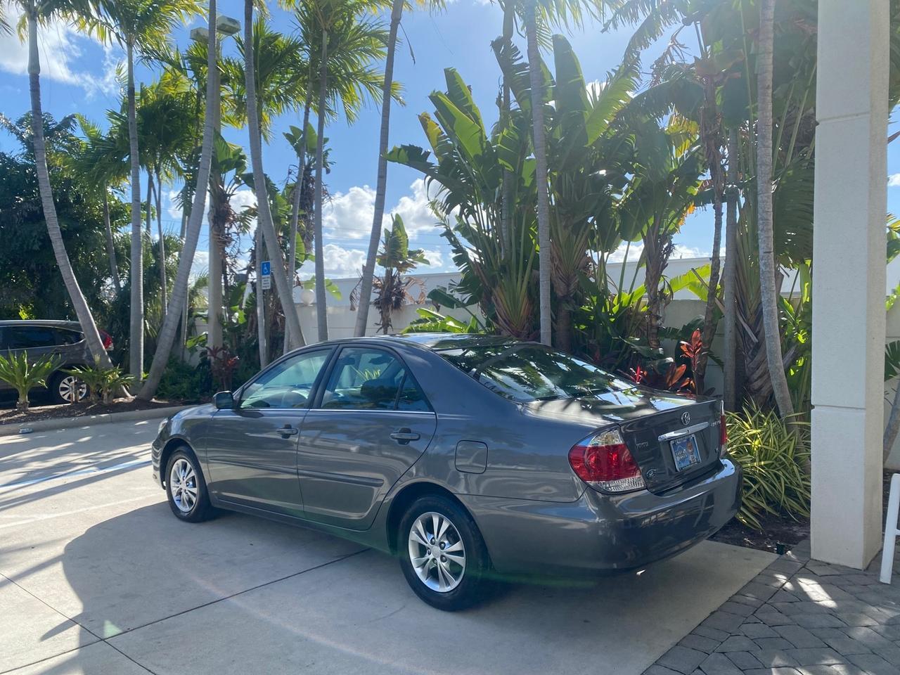 2005 Toyota Camry XLE LOW MILES 68,563 1 OWNER Pompano Beach FL