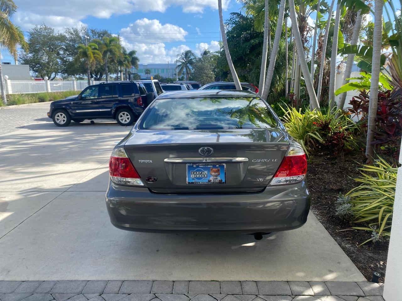 2005 Toyota Camry XLE LOW MILES 68,563 1 OWNER Pompano Beach FL