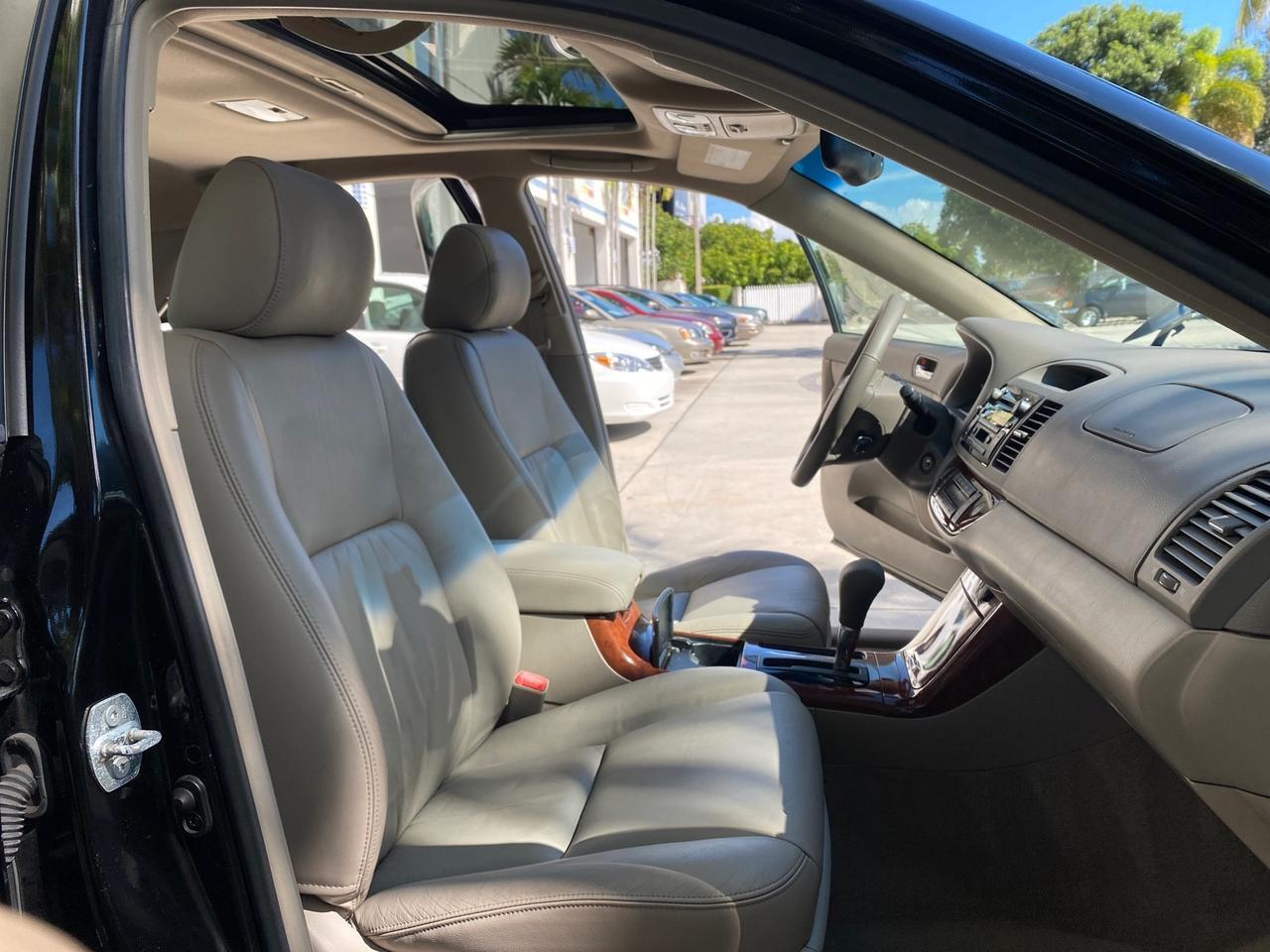 2005 Toyota Camry XLE LOW MILES 76,231 1 OWNER Pompano Beach FL