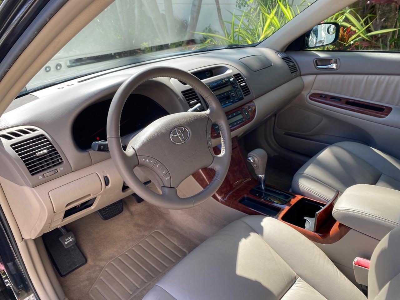 2005 Toyota Camry XLE LOW MILES 76,231 1 OWNER Pompano Beach FL