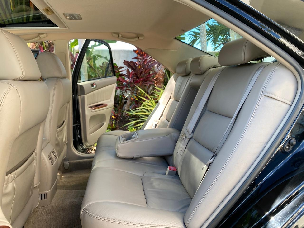 2005 Toyota Camry XLE LOW MILES 76,231 1 OWNER Pompano Beach FL