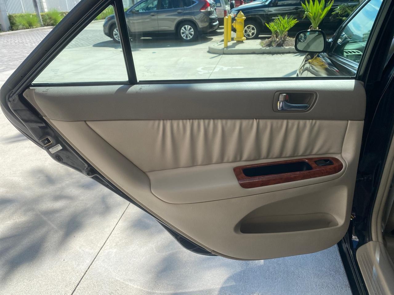 2005 Toyota Camry XLE LOW MILES 76,231 1 OWNER Pompano Beach FL