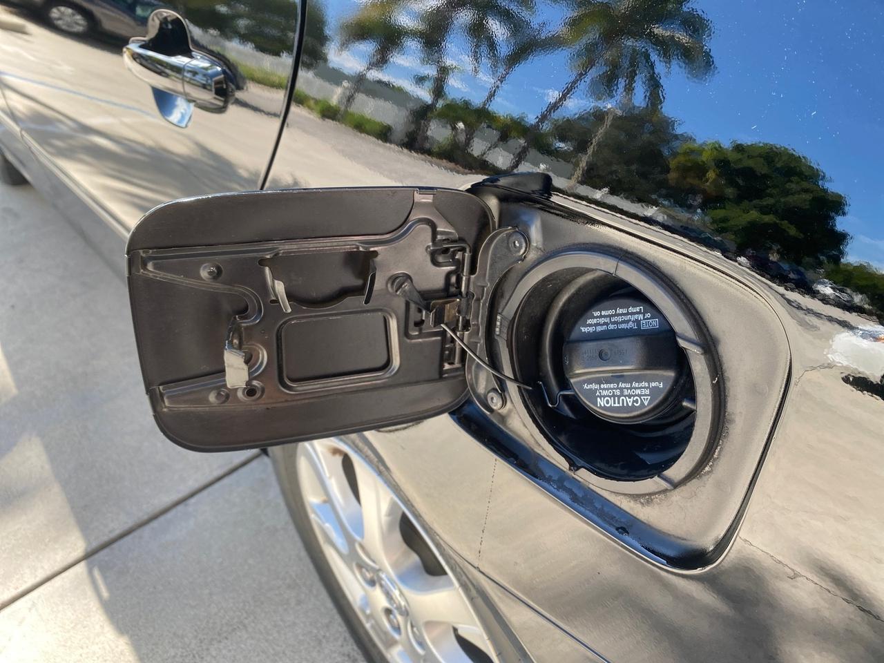 2005 Toyota Camry XLE LOW MILES 76,231 1 OWNER Pompano Beach FL