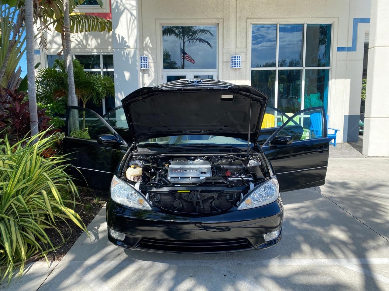 2005 Toyota Camry XLE LOW MILES 76,231 1 OWNER Pompano Beach FL
