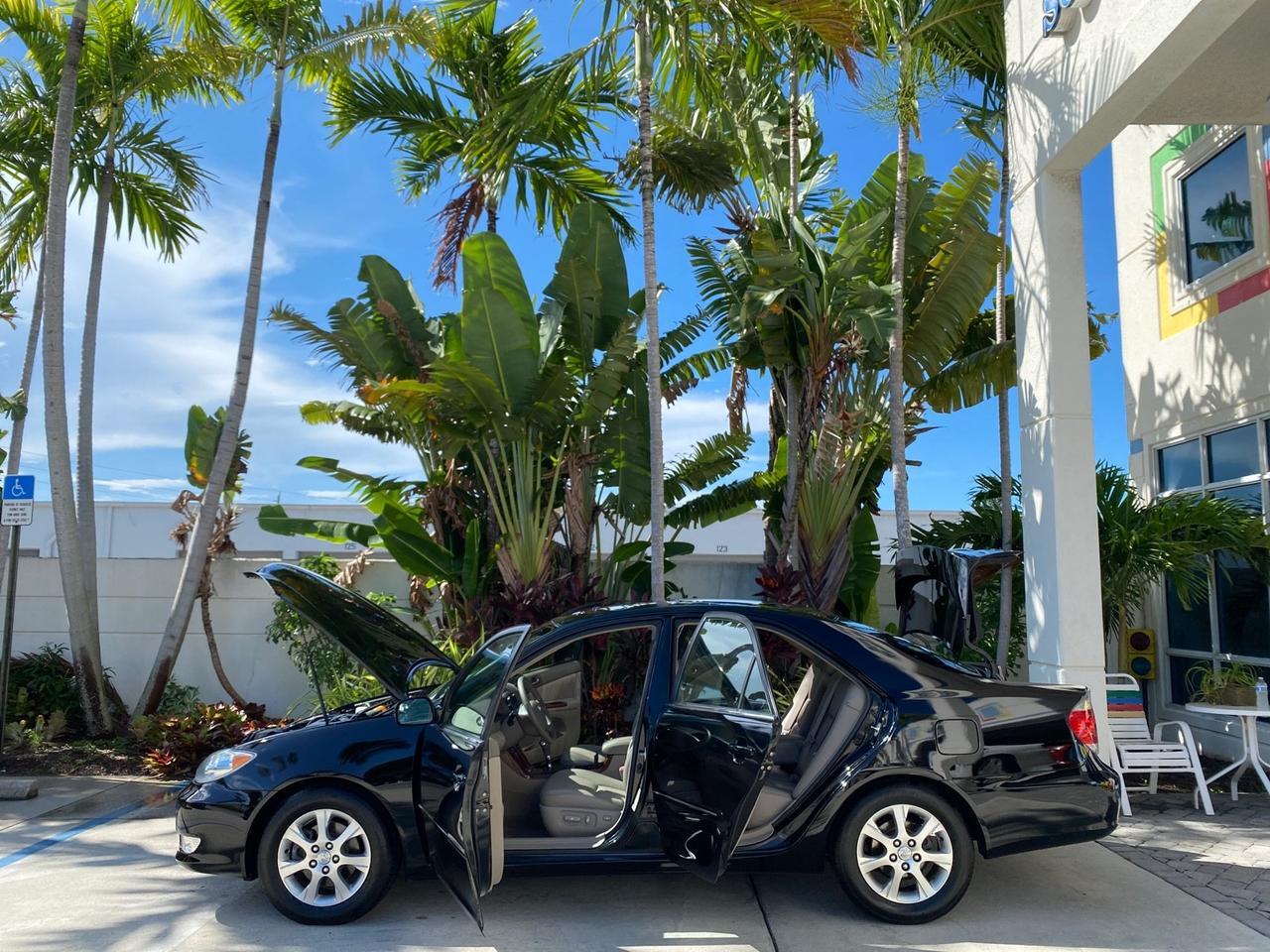 2005 Toyota Camry XLE LOW MILES 76,231 1 OWNER Pompano Beach FL