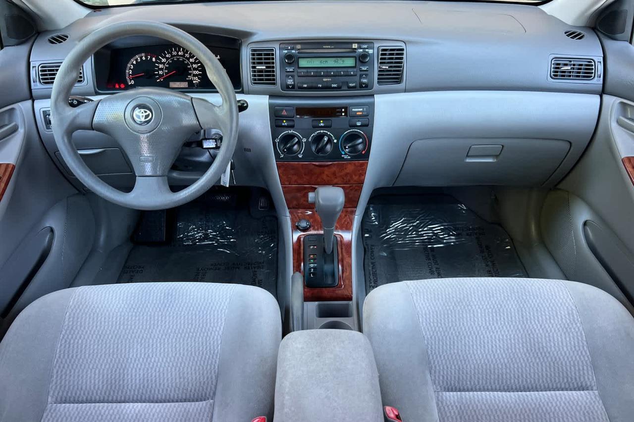 2005 Toyota Corolla LE