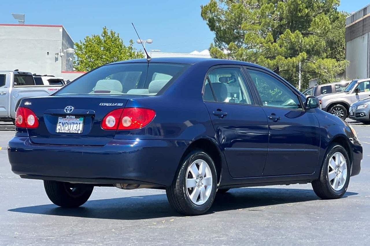 2005 Toyota Corolla LE