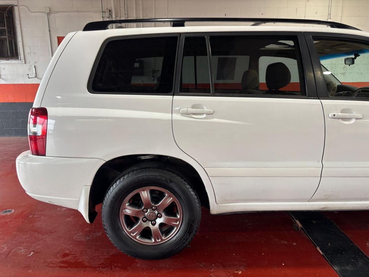 2005 Toyota Highlander V6 Franklin OH