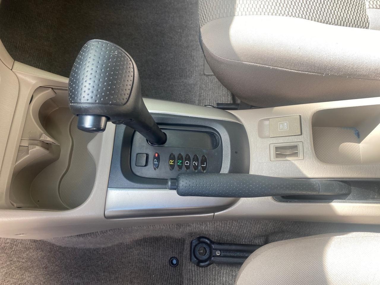2005 Toyota RAV4 photo 45
