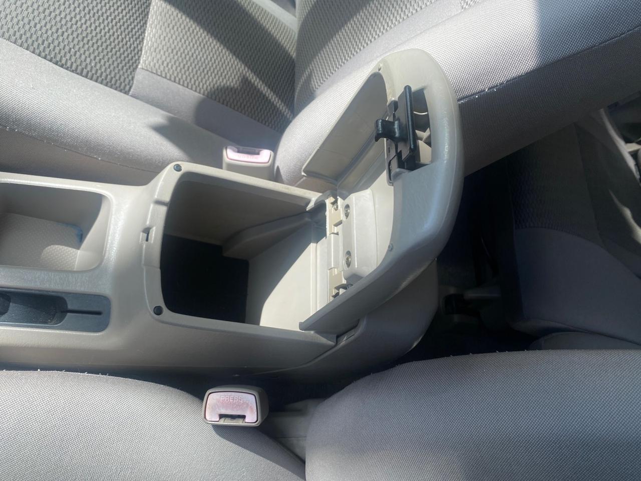 2005 Toyota RAV4 photo 47