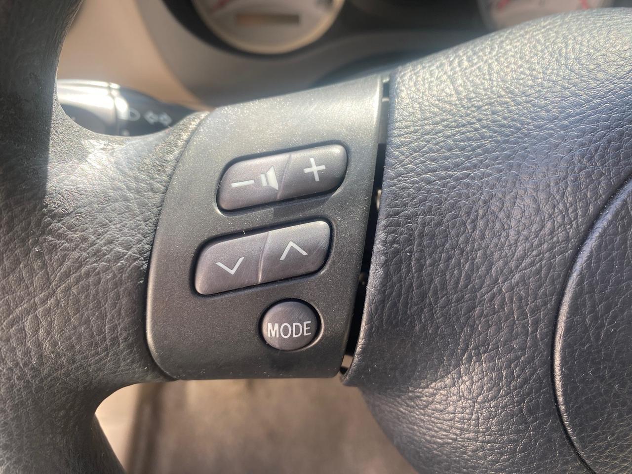 2005 Toyota RAV4 photo 37