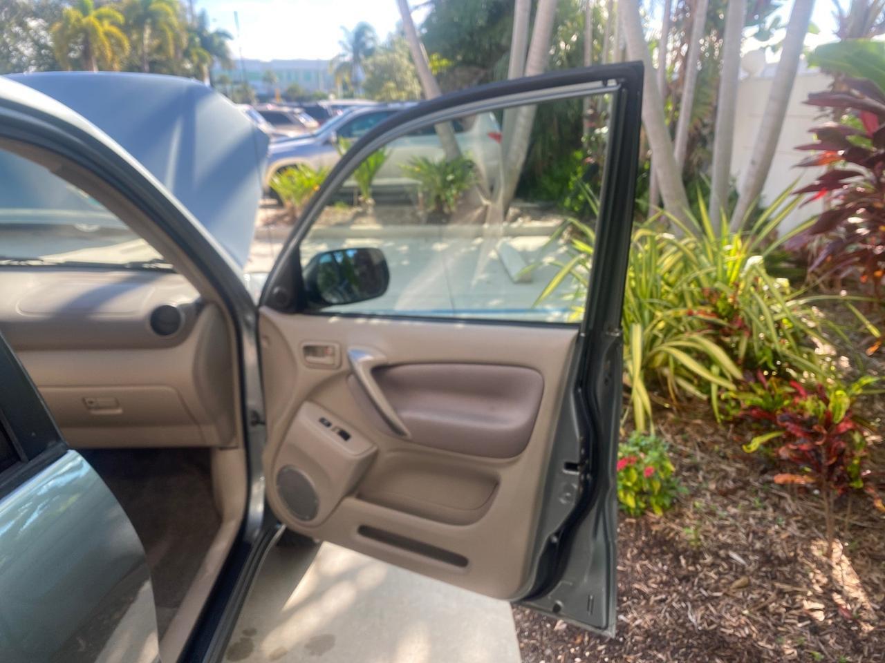 2005 Toyota RAV4 LOW MILES 46,167 18 SERVICES Pompano Beach FL