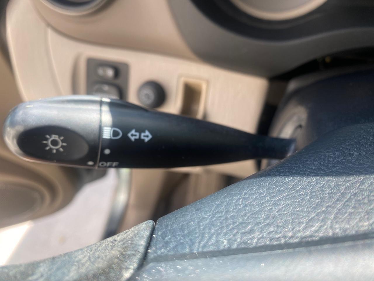 2005 Toyota RAV4 photo 38