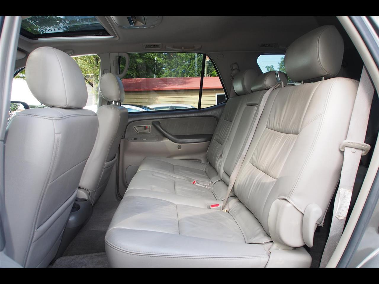 2005 Toyota Sequoia SR5