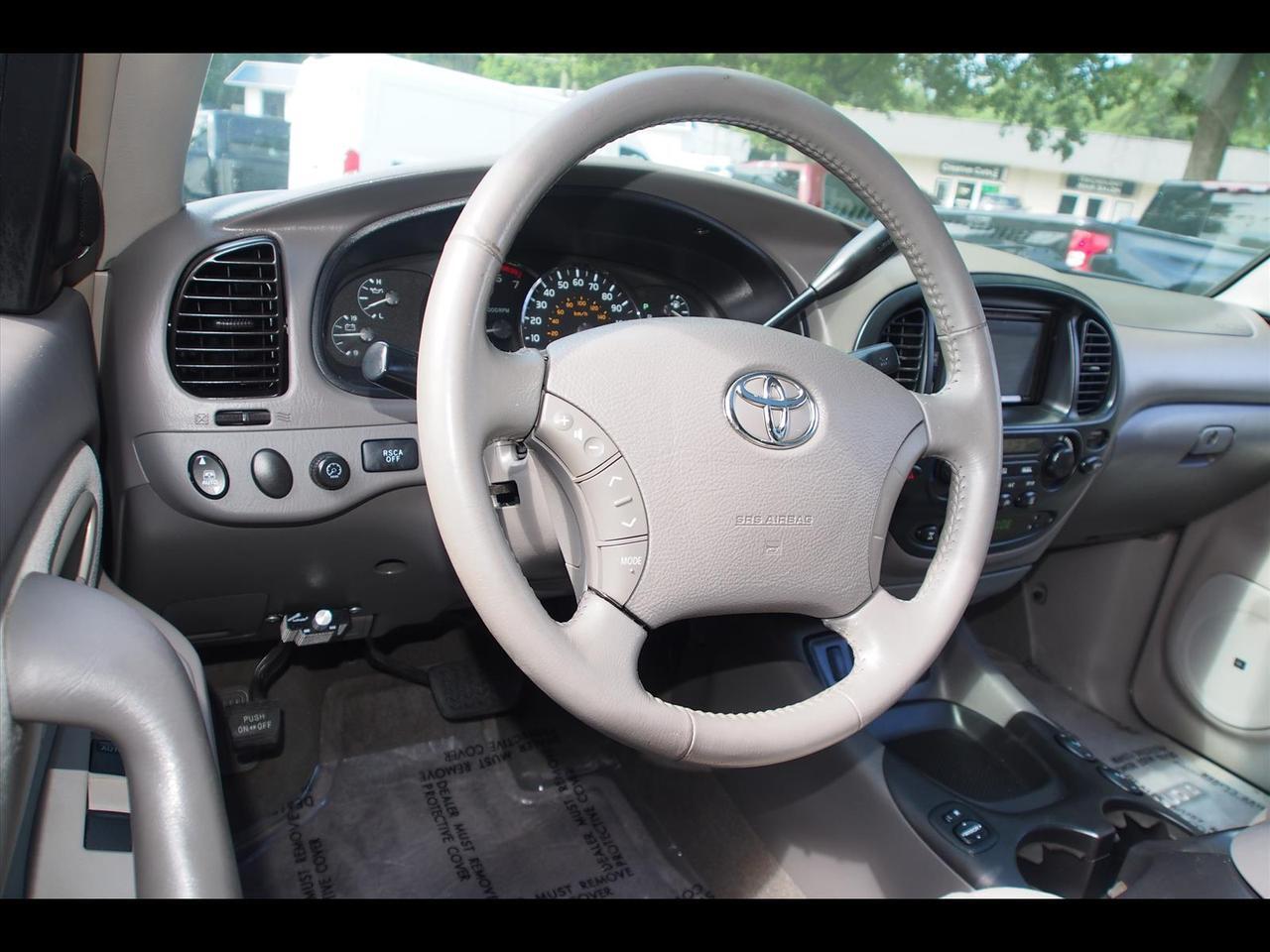 2005 Toyota Sequoia SR5