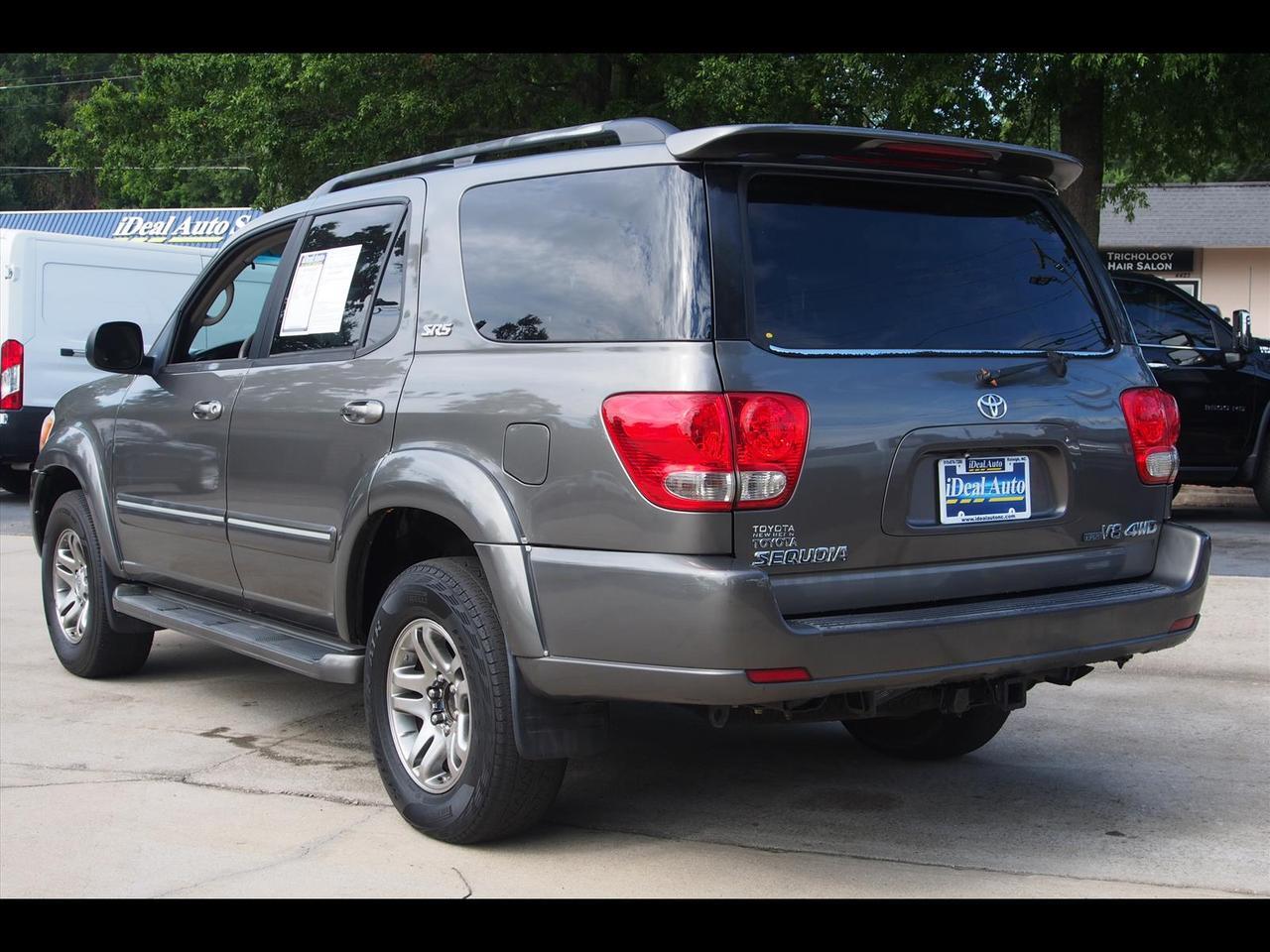 2005 Toyota Sequoia SR5