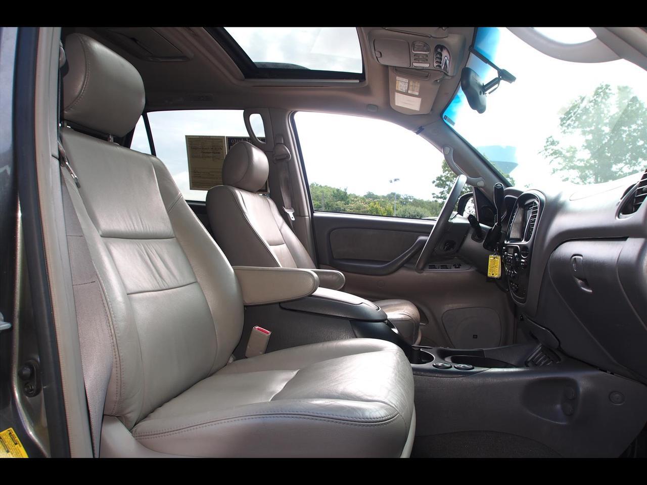 2005 Toyota Sequoia SR5