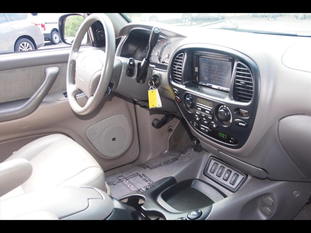 2005 Toyota Sequoia SR5