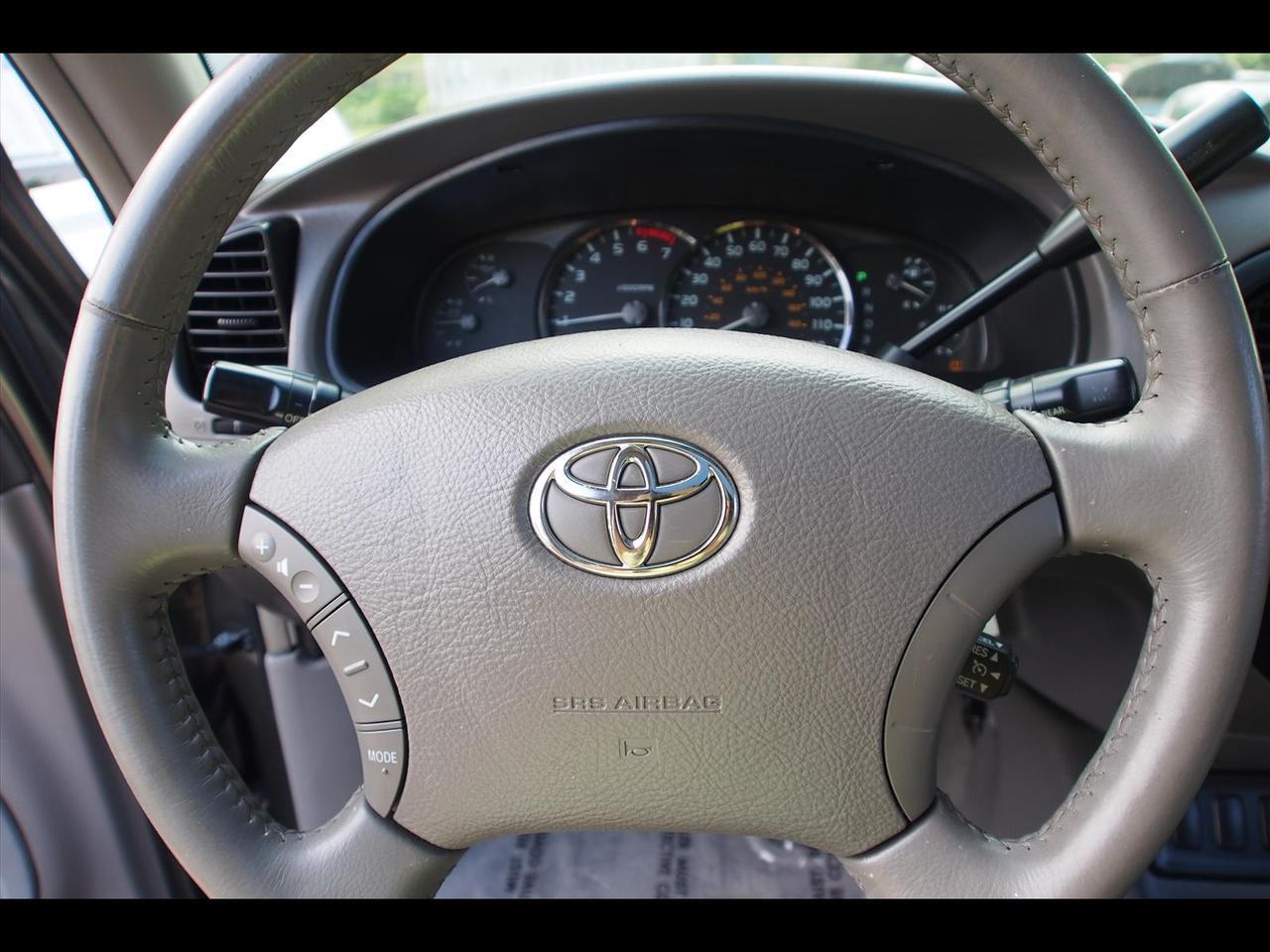 2005 Toyota Sequoia SR5